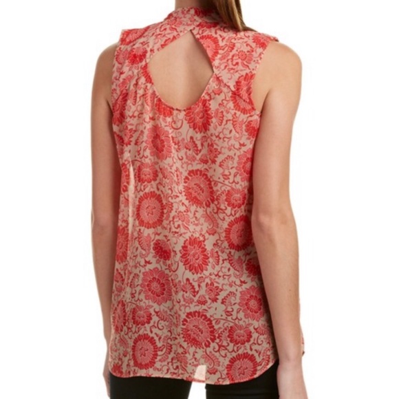 Cabi Tank - Picture 2 of 5